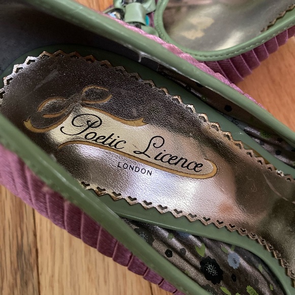 Women’s Poetic License heels - Picture 4 of 4